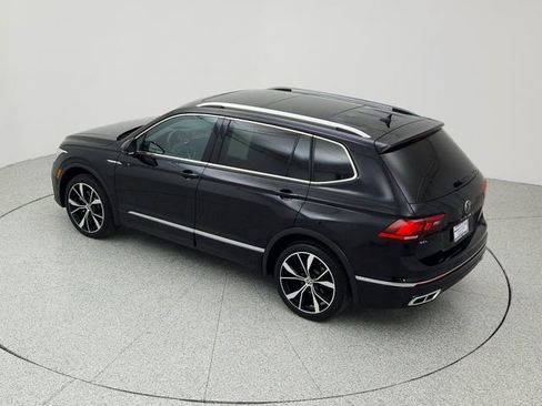 Used 2023 Volkswagen Tiguan SEL R-Line image 16