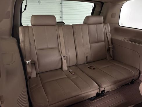 Used 2013 GMC Yukon SLT w/ SLT-2 Equipment Package image 23