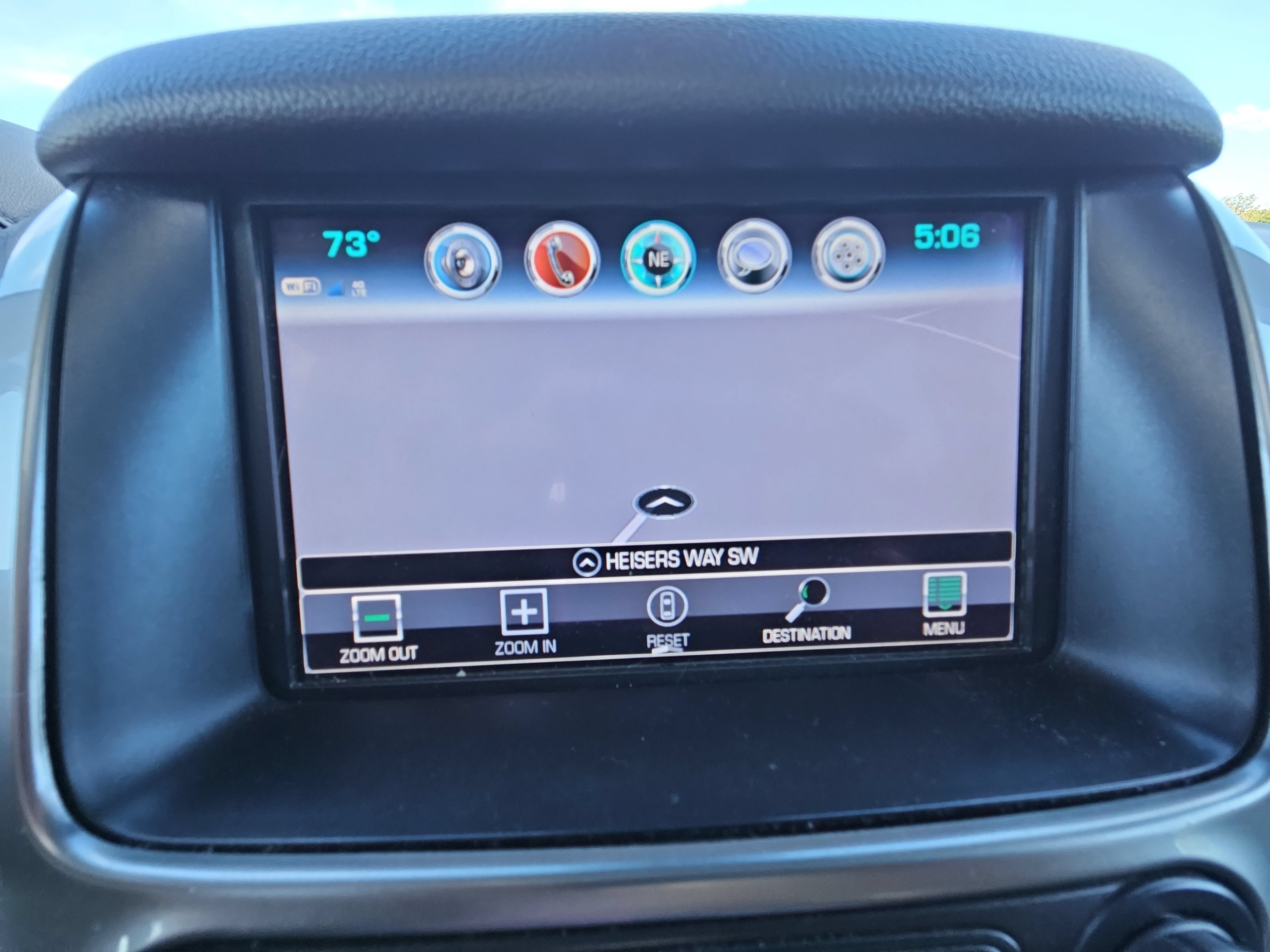 Used 2019 Chevrolet Suburban Premier AWD/4WD image 22