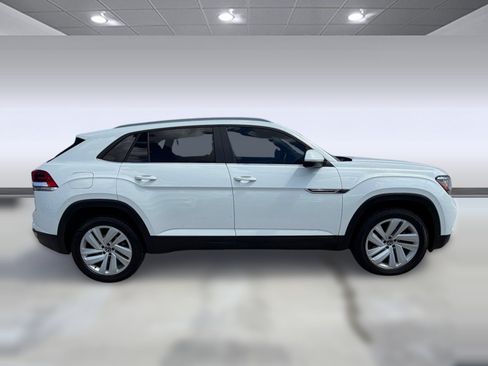 Used 2020 Volkswagen Atlas Cross Sport SE FWD image 7
