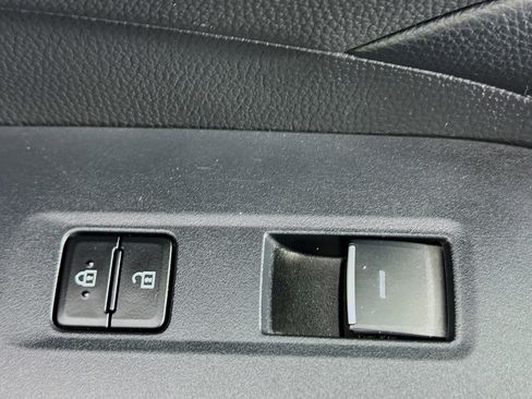 Used 2024 Toyota RAV4 XLE image 29