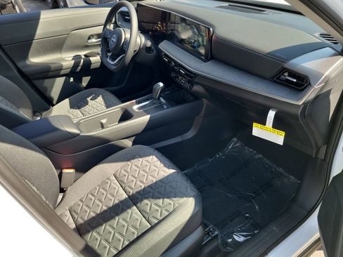 New 2026 Nissan Kicks SV w/ SV Premium Package image 11