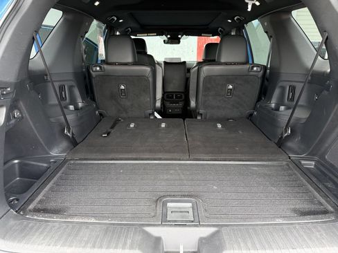 Used 2023 Honda Pilot TrailSport image 11