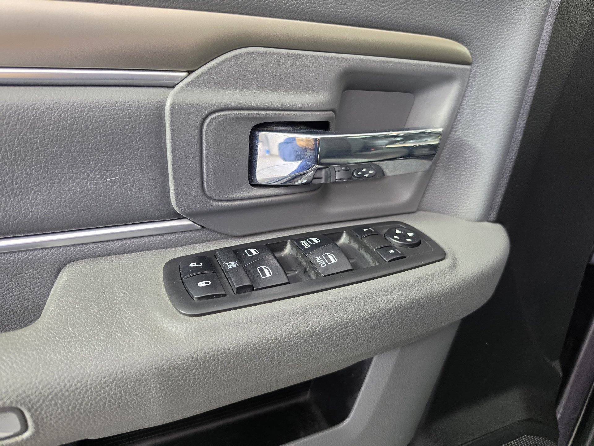Used 2018 RAM 2500 Big Horn AWD/4WD image 8