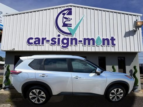Used 2023 Nissan Rogue SV w/ SV Premium B Package image 6