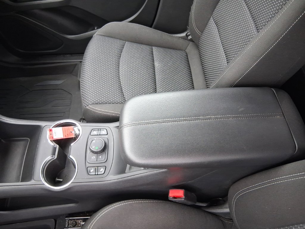 Used 2022 GMC Terrain SLE w/ Driver Convenience Package AWD/4WD image 30