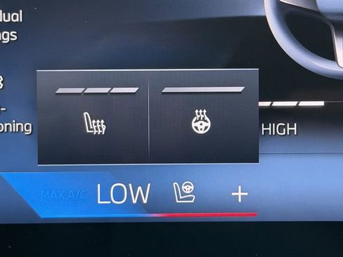 Certified 2025 BMW X5 xDrive50e image 24