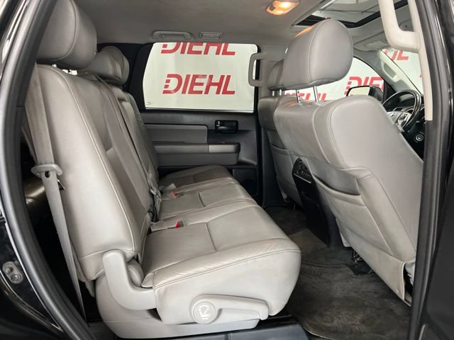 Used 2014 Toyota Sequoia SR5 w/ Premium Package AWD/4WD image 7