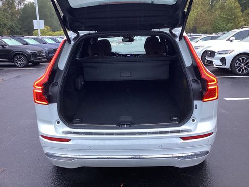 Certified 2023 Volvo XC60 B5 Plus w/ Protection Package Premier image 34