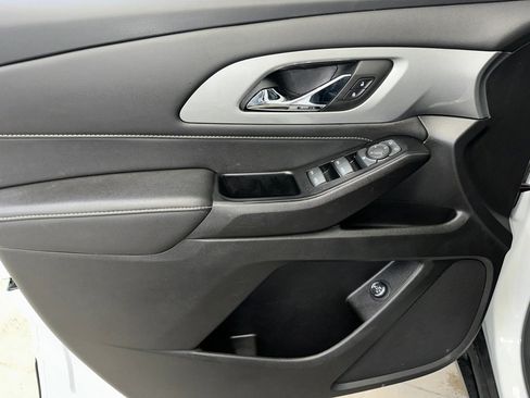 Certified 2023 Chevrolet Traverse LT w/ LPO, Floor Liner Package image 7