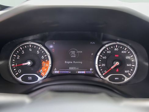 Used 2018 Jeep Renegade Limited w/ Advanced Technology Group AWD/4WD image 14