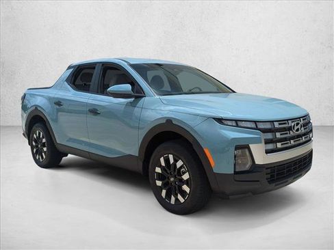 Used 2025 Hyundai Santa Cruz SE FWD image 3