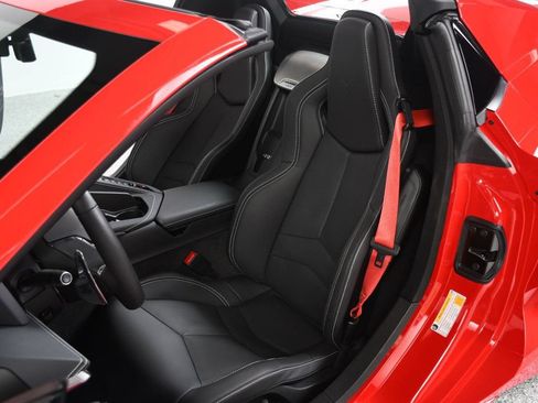 Used 2023 Chevrolet Corvette Stingray Preferred Conv w/ Z51 Performance Package RWD image 36