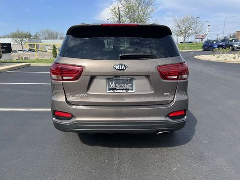 Used 2020 Kia Sorento LX w/ LX I4 Convenience Package FWD image 4