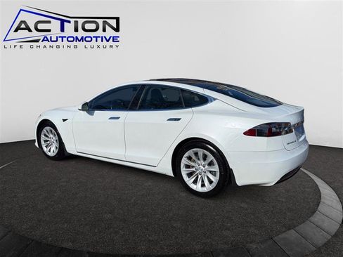 Used 2016 Tesla Model S 60 image 5