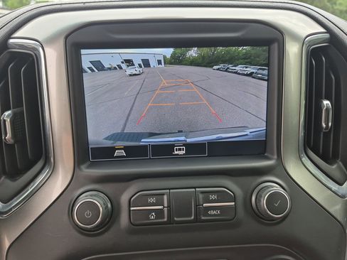 Used 2021 Chevrolet Silverado 1500 LT Trail Boss AWD/4WD image 16