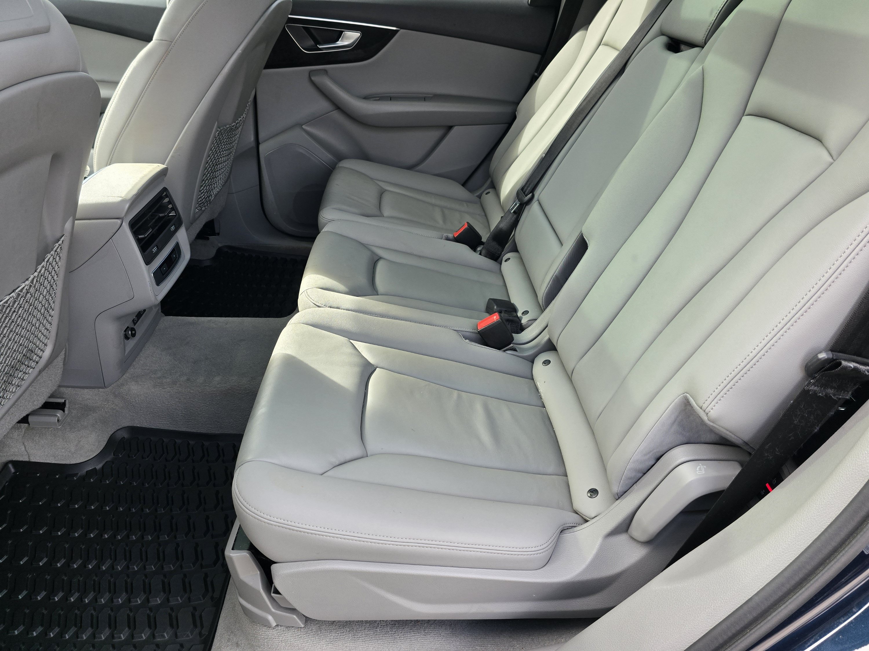 Used 2023 Audi Q7 2.0T Premium w/ Convenience Package AWD/4WD image 5