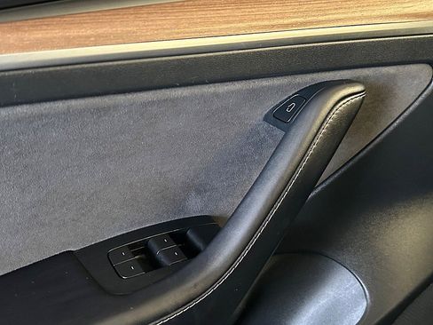 Used 2022 Tesla Model 3 RWD image 23