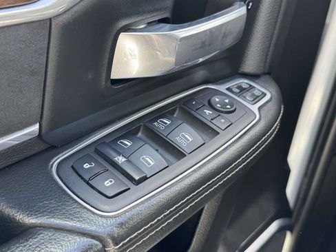 Used 2024 RAM 2500 Laramie AWD/4WD image 28