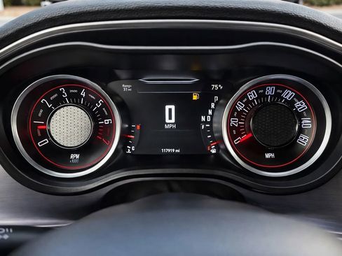 Used 2017 Dodge Challenger SXT image 21