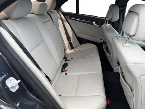 Used 2014 Mercedes-Benz C 250 Sedan image 17