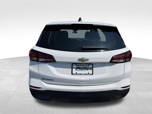 Certified 2023 Chevrolet Equinox LS FWD image 11