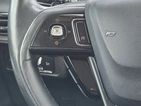 Used 2022 Lincoln Corsair Standard w/ Premium Package image 28