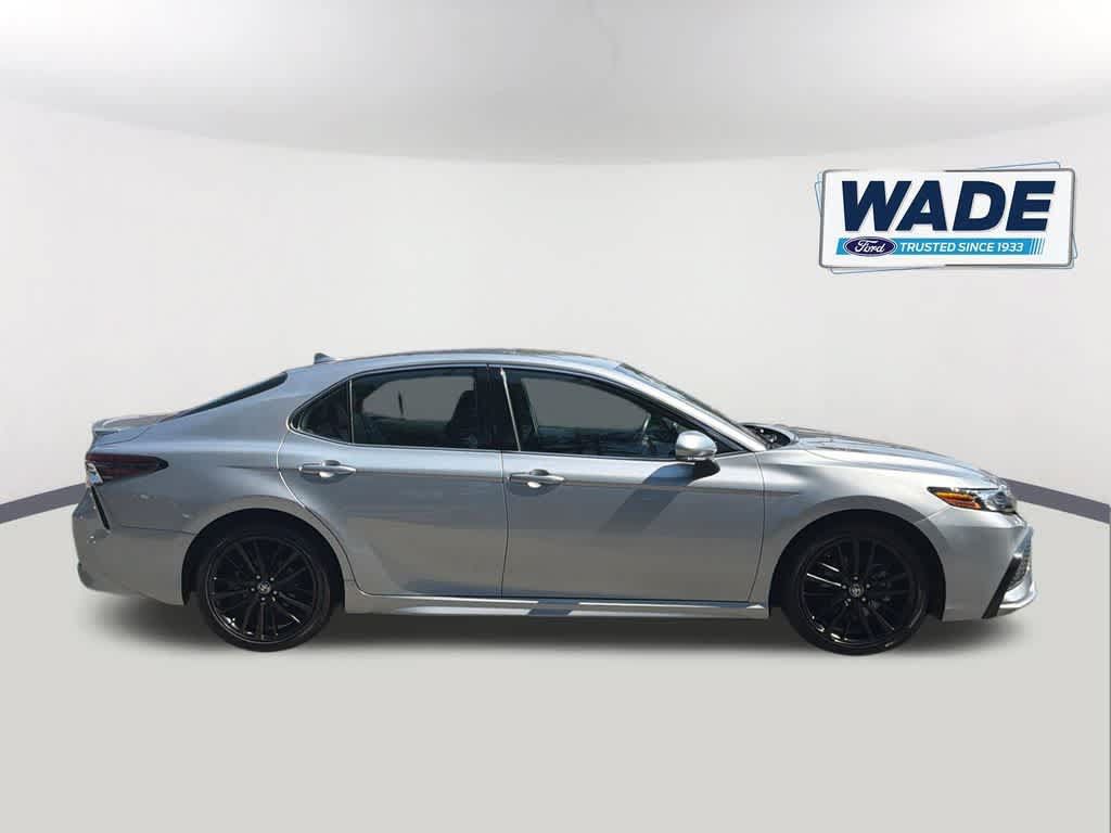 Used 2022 Toyota Camry XSE FWD image 4