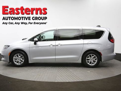 Used 2023 Chrysler Voyager LX FWD image 59