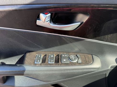 Used 2016 Kia Sorento AWD w/ LX Convenience Package image 19