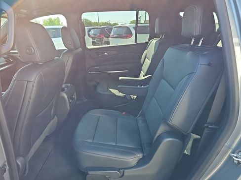 Used 2026 Chevrolet Traverse LT AWD/4WD image 23
