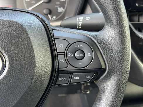 Certified 2025 Toyota Corolla LE image 11