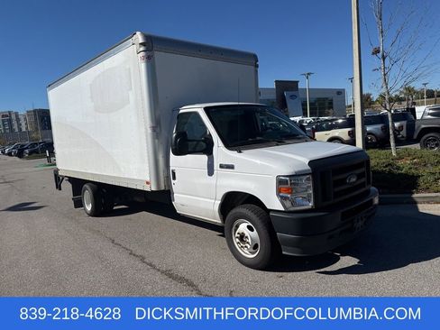 Used 2022 Ford E-350 and Econoline 350 Super Duty w/ Power Windows & Locks Group image 2