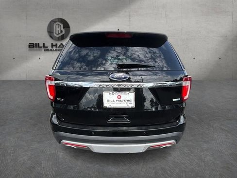Used 2016 Ford Explorer XLT w/ Equipment Group 202A AWD/4WD image 7