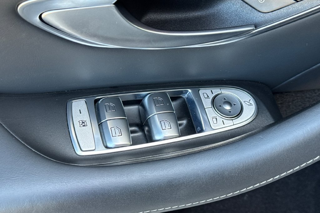 Used 2023 Mercedes-Benz AMG GT 43 image 17