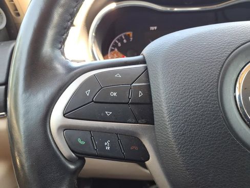 Used 2020 Jeep Grand Cherokee Limited AWD/4WD image 37