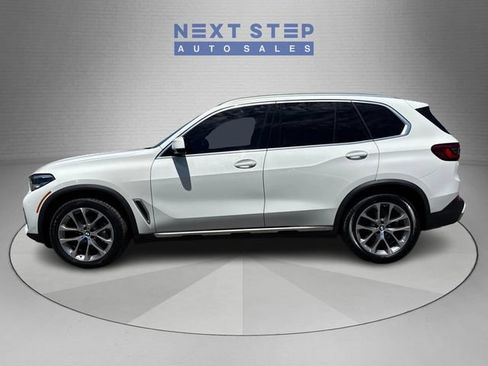 Used 2019 BMW X5 xDrive40i w/ Convenience Package AWD/4WD image 4