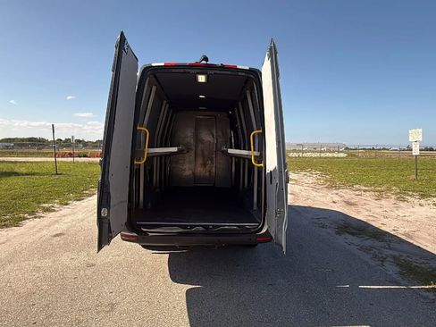 Used 2019 Mercedes-Benz Sprinter 170 image 6