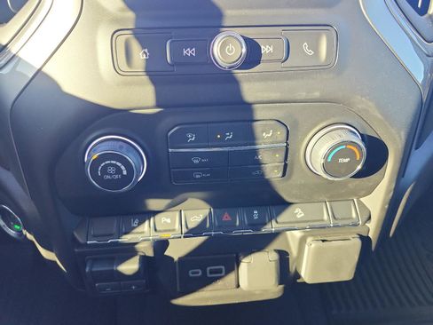 Used 2026 Chevrolet Silverado 2500 Custom w/ Custom Convenience Package image 20