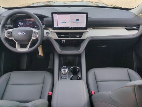 New 2026 Ford Explorer Active w/ Active Comfort Package RWD image 15
