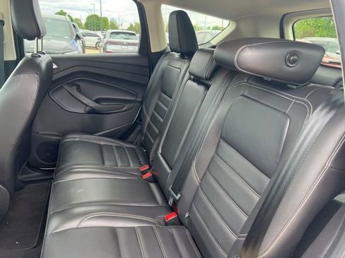 Used 2019 Ford Escape Titanium AWD/4WD image 8