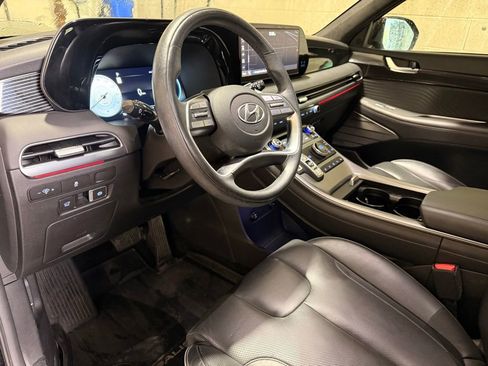 Used 2024 Hyundai Palisade Calligraphy FWD image 9