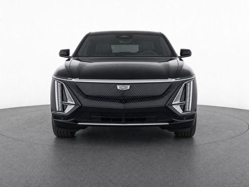 Certified 2024 Cadillac Lyriq Tech AWD/4WD image 5