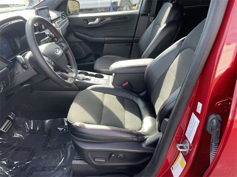 Used 2023 Ford Escape ST-Line w/ Equipment Group 301A image 9