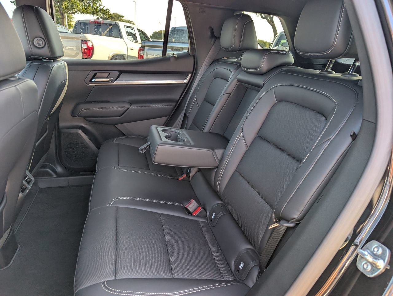 New 2027 GMC Terrain Elevation w/ Elevation Premium Package FWD image 20