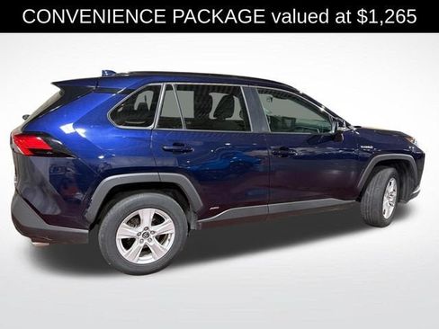 Used 2020 Toyota RAV4 XLE w/ Convenience Package AWD/4WD image 4