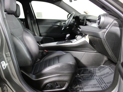 Used 2024 Alfa Romeo Tonale Ti w/ Active Assist Package image 21