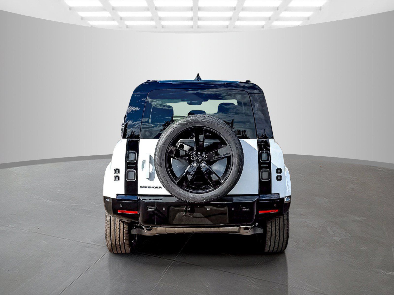 New 2026 Land Rover Defender 110 X-Dynamic SE AWD/4WD image 4