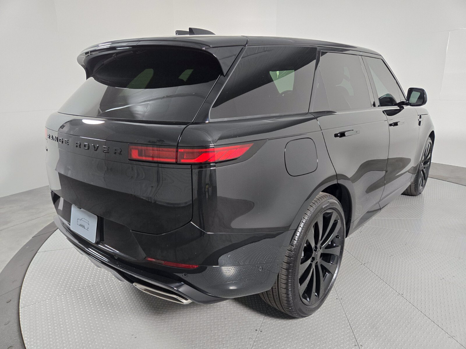 New 2027 Land Rover Range Rover Sport Dynamic SE AWD/4WD image 2