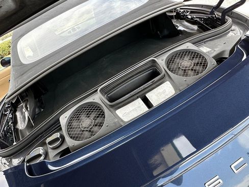 Used 2012 Porsche 911 Carrera image 9